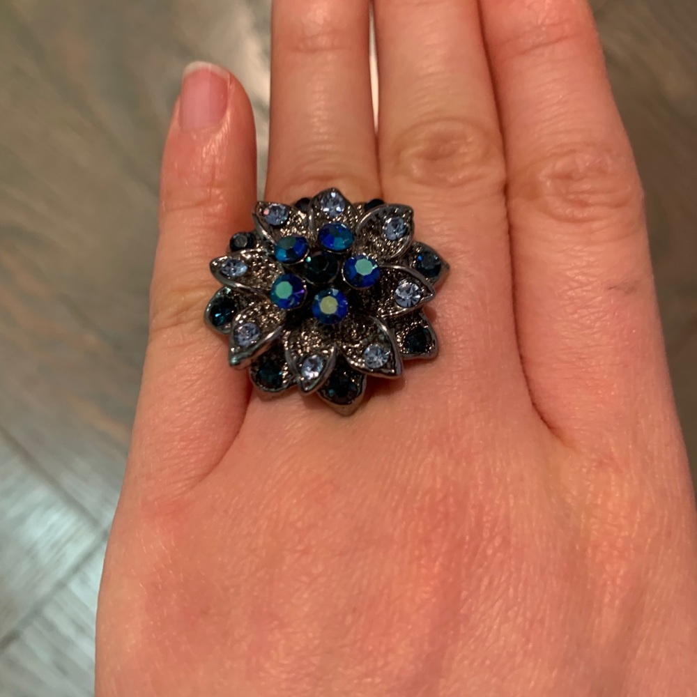 Blue jewels cocktail ring